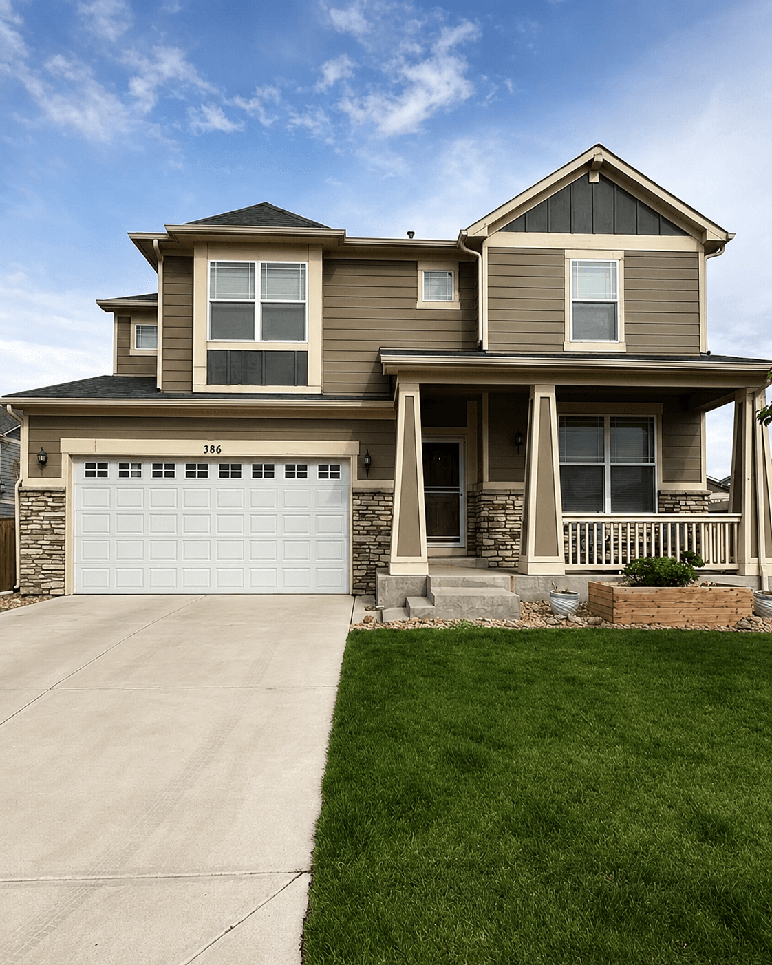 House exterior before Helix Painting repaint