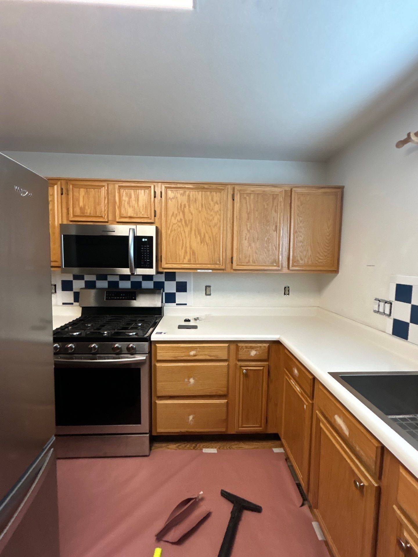 Accent Walls, Trim Painting, Texture Repair.